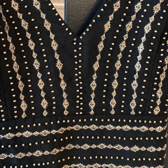 Lulu’s size small. Never worn. - Picture 3 of 5